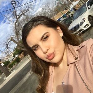 Meet your Posher, Talia